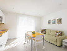 Modern appartement op 100 meter van strand en centrum Lignano Sabbiadoro - thumbnail 3