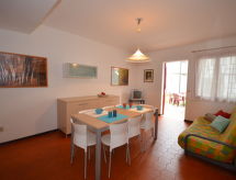 Casa de vacaciones Holiday Village