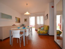 Heerlijk vakantiehuis voor 9 personen vlakbij zee in Lignano Sabbiadoro - thumbnail 6