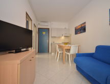 Residence Marco Polo: Modern appartement op 50m van zee in Lignano - thumbnail 5