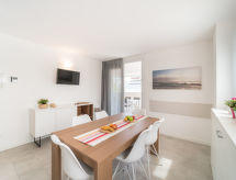 Centraal gelegen appartement in Lignano Sabbiadoro voor 6 personen - thumbnail 6