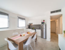 Centraal gelegen appartement in Lignano Sabbiadoro voor 6 personen - thumbnail 4
