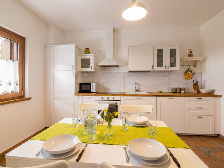 Search and Stay destination Casali Zanon, Friuli-Venezia Giulia - Italy from AU$ 174. Casa di Nonno