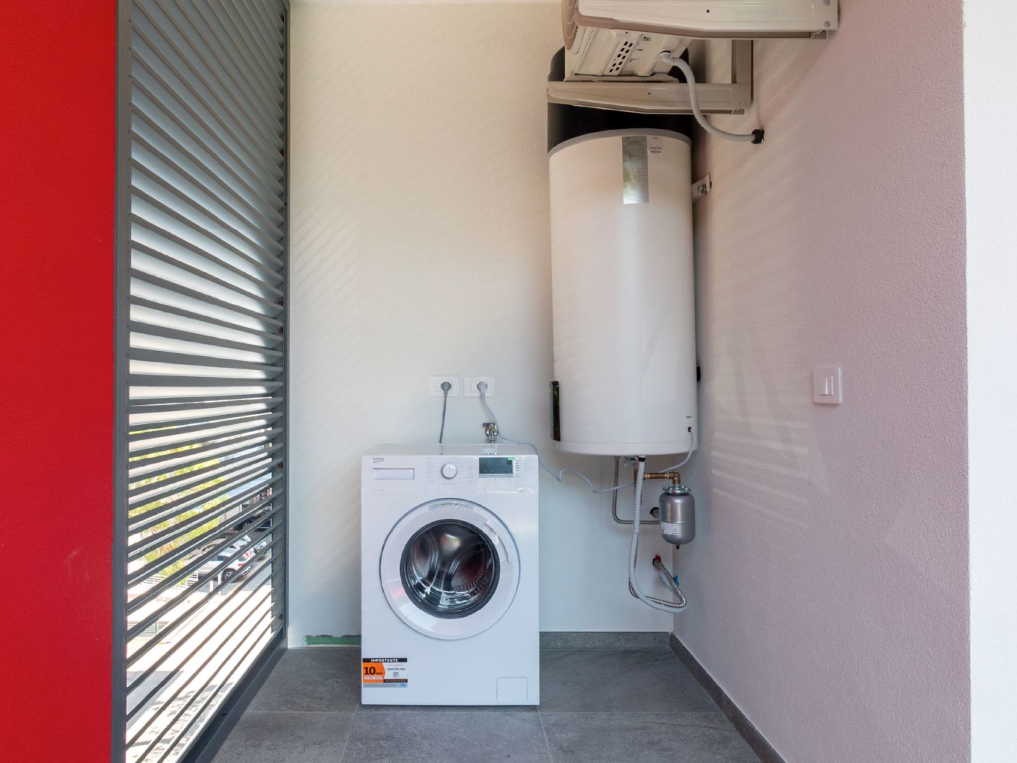 One Life Suites-Buiten