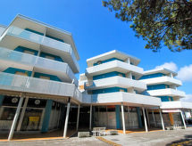 Simma: Gezellig appartement op 650m van het strand in centrum Bibione - thumbnail 1