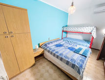Ruim appartement in Residentie Olimpia, centrum Bibione, 1,2 km van strand - thumbnail 3