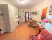 Centraal gelegen appartement in Bibione voor 5 personen · 55 m² - thumbnail 6