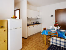 Appartement Pleione in Bibione-Spiaggia, 100m van zee en 60m van centrum - thumbnail 6