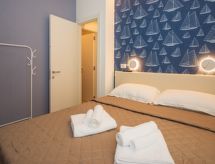 Knus Tiny House voor 4 bij zee in Bibione, op 280m van het strand - thumbnail 5