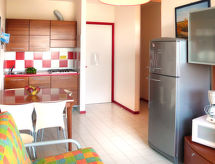 6-persoons appartement in het centrum van Bibione - thumbnail 3