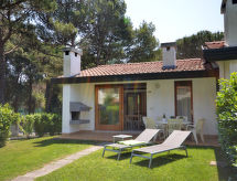 Op 500 m van zee: Ruim vakantiehuis voor 8 personen in Bibione - thumbnail 1