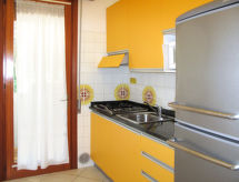 Op 500 m van zee: Ruim vakantiehuis voor 8 personen in Bibione - thumbnail 5