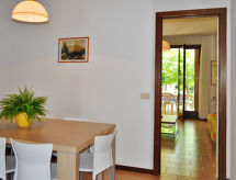 8-persoons vakantiehuis in Bibione op 1,5 km van zee - thumbnail 6