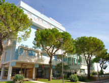 Residence Ranieri: Comfortabel appartement op 100 meter van zee in Bibione - thumbnail 1