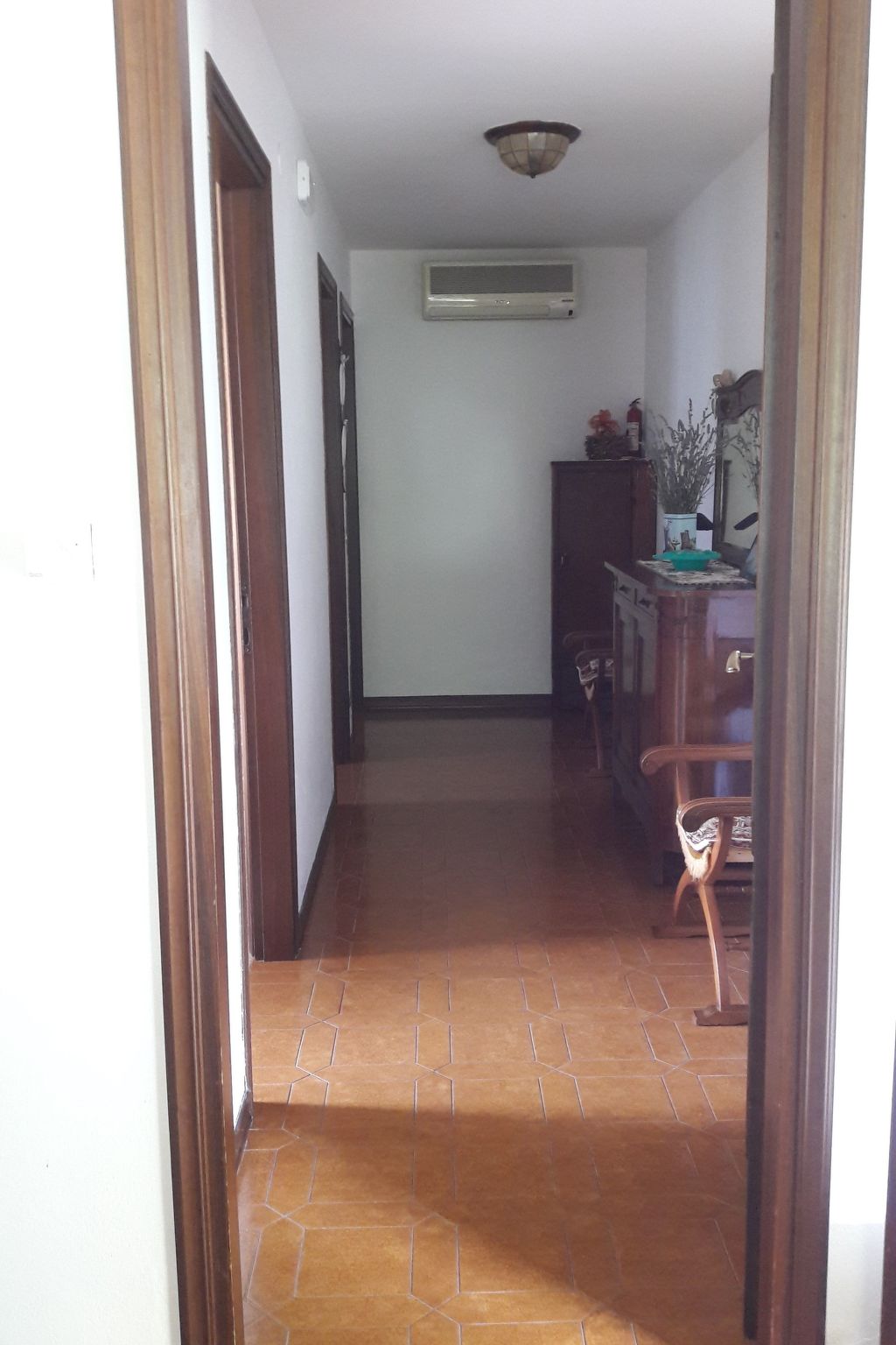 Photo of auf einem ummauerten Grundstück