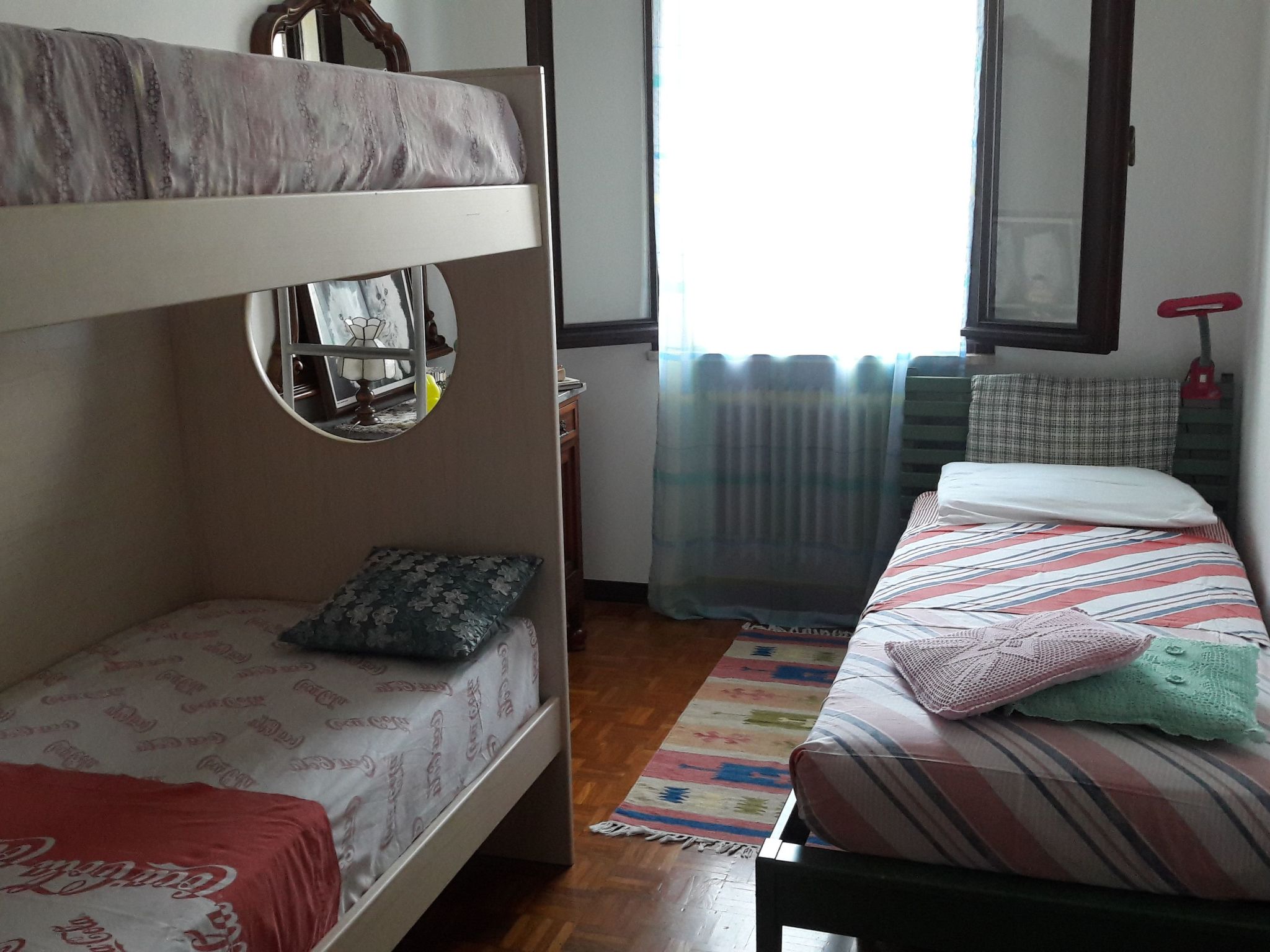 Photo of auf einem ummauerten Grundstück