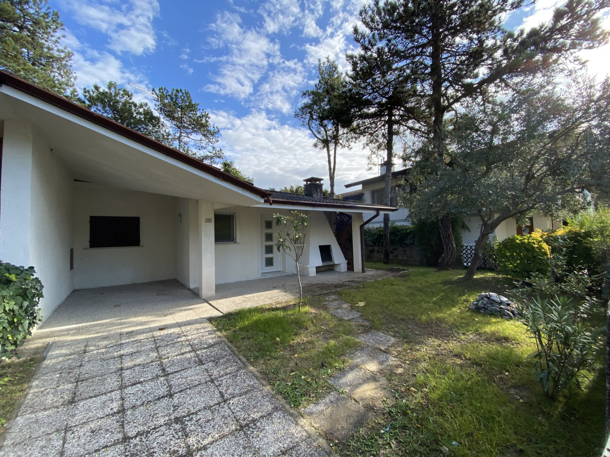 Villa Angi