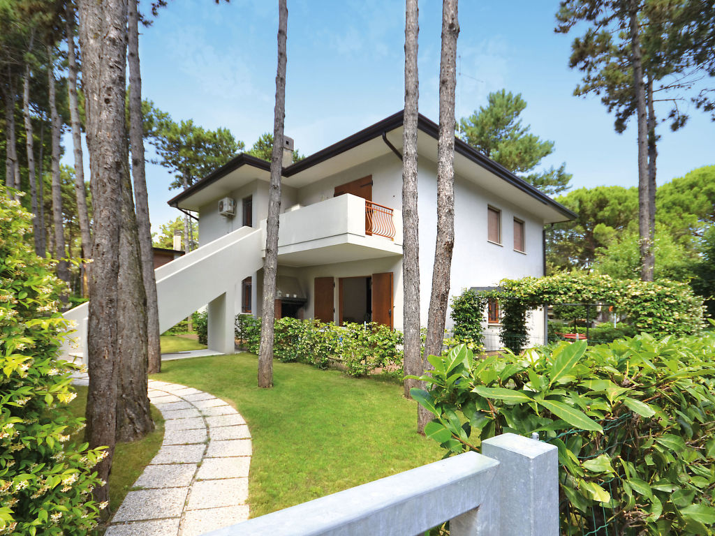 Villa Monica (BIB778)