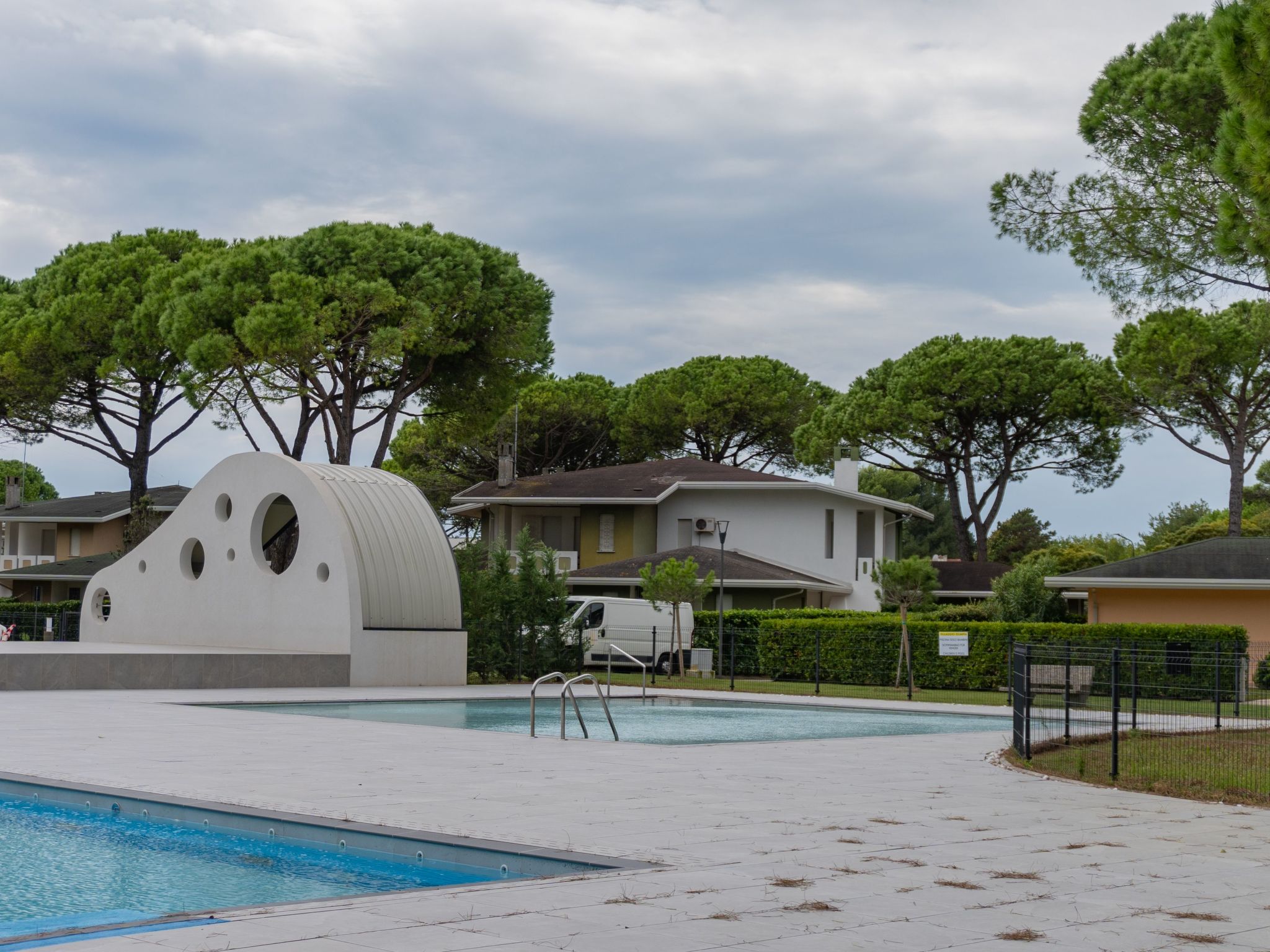 "Ollimpia 82"-Inside