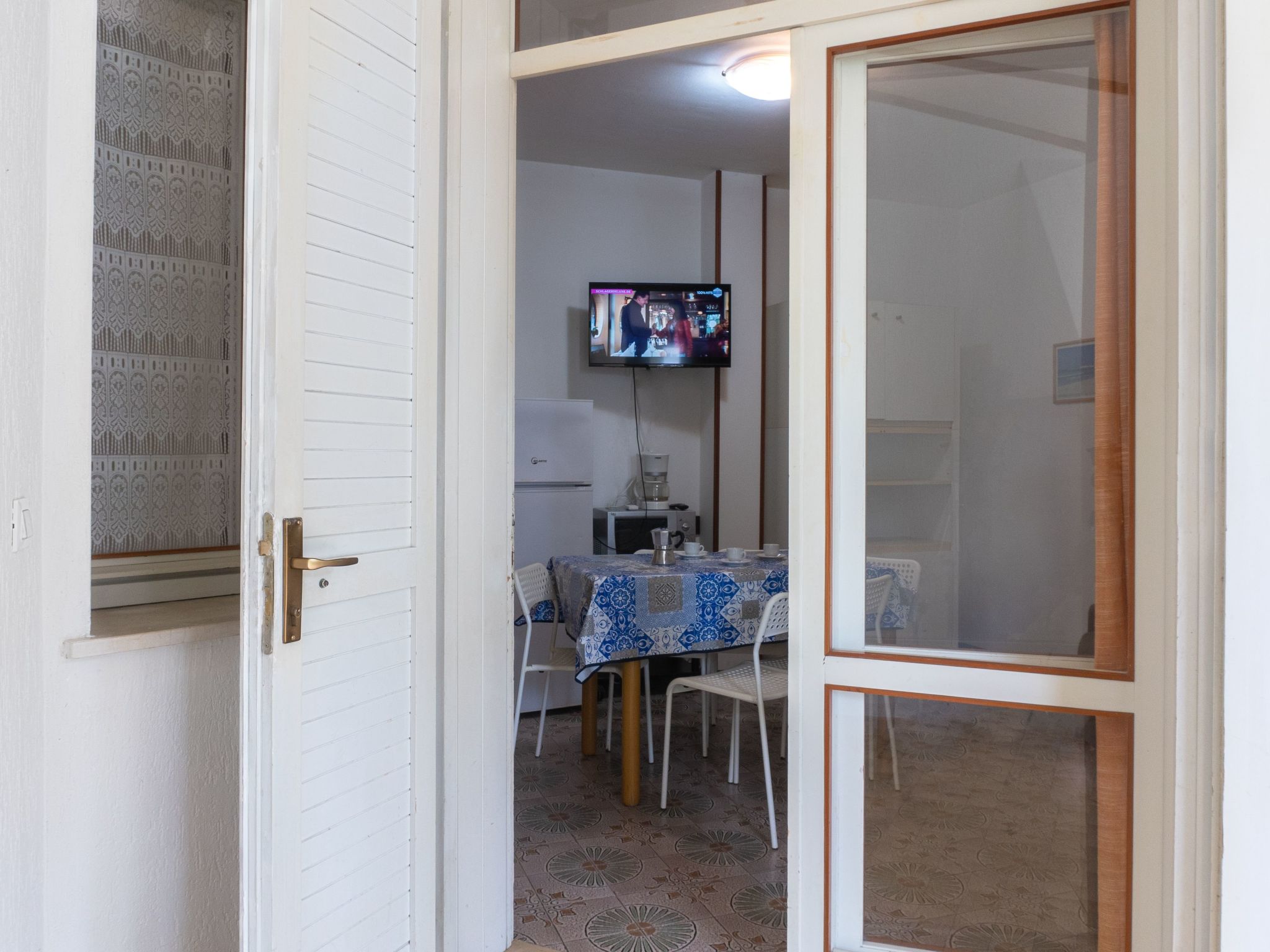 "Ollimpia 82"-Inside