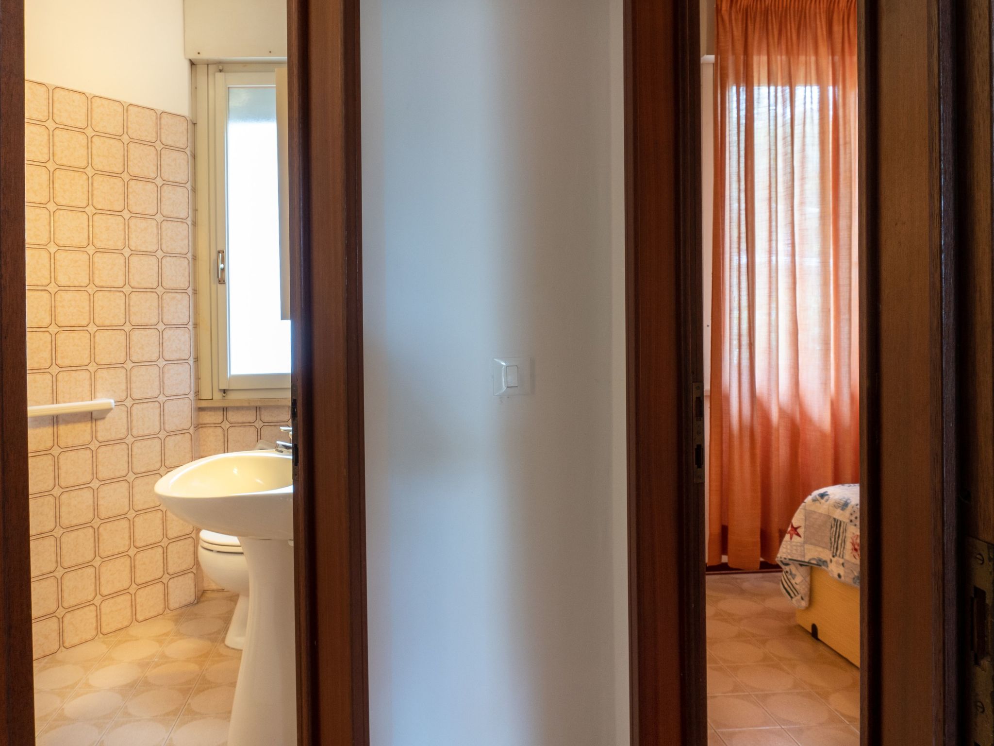 "Ollimpia 82"-Inside