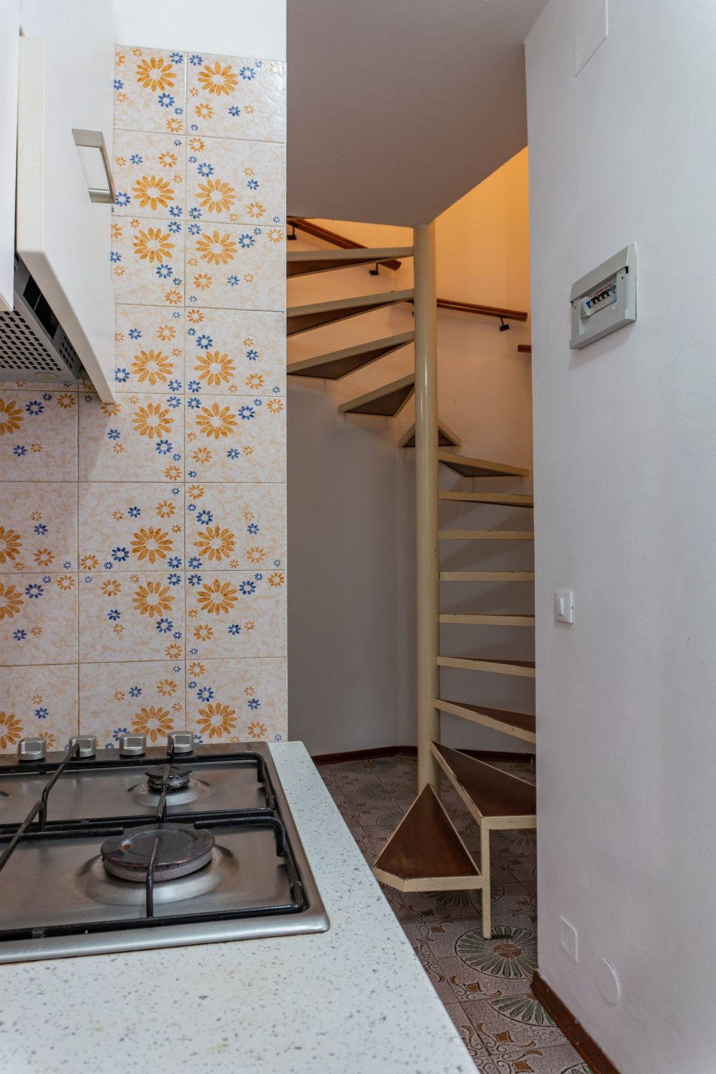 "Ollimpia 82"-Inside