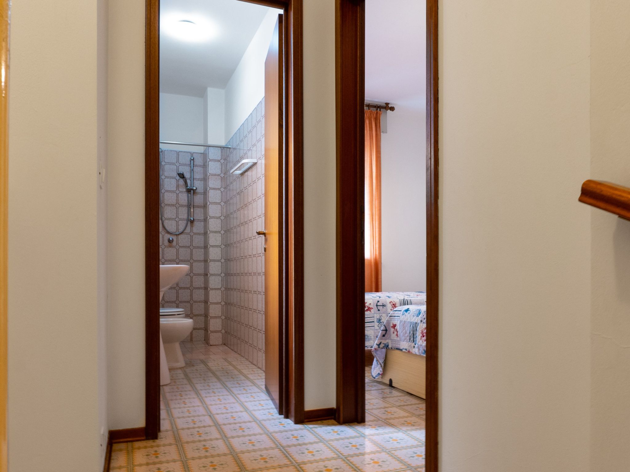 "Ollimpia 82"-Inside