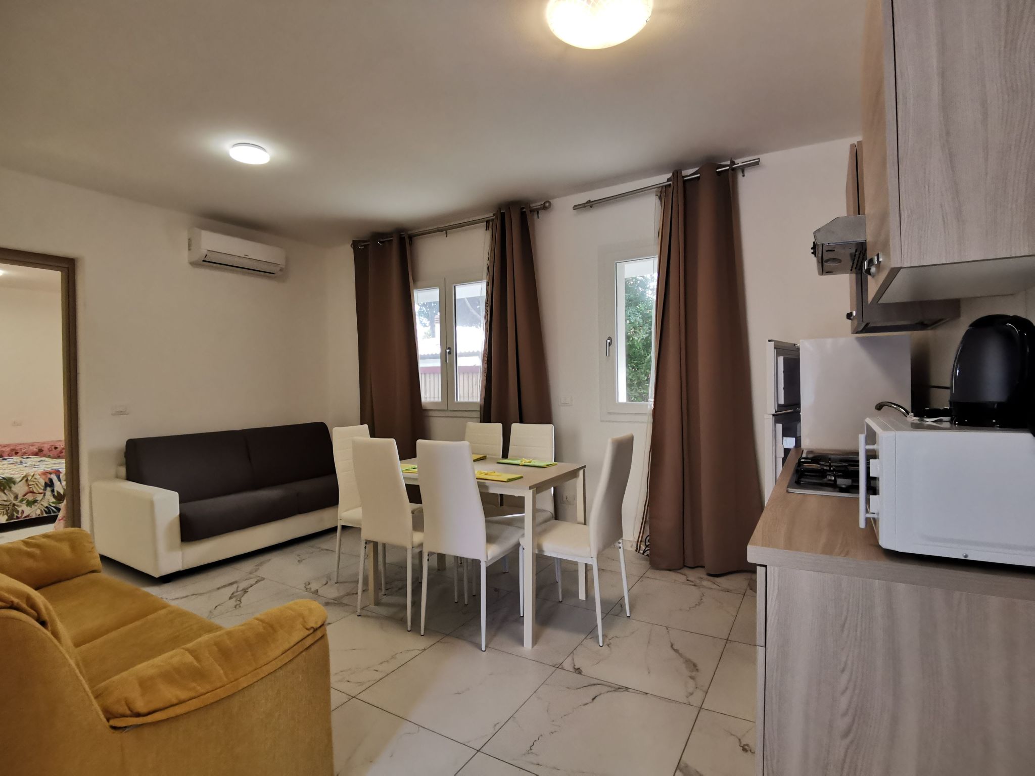 Saturno 100 bilocale-Drinnen