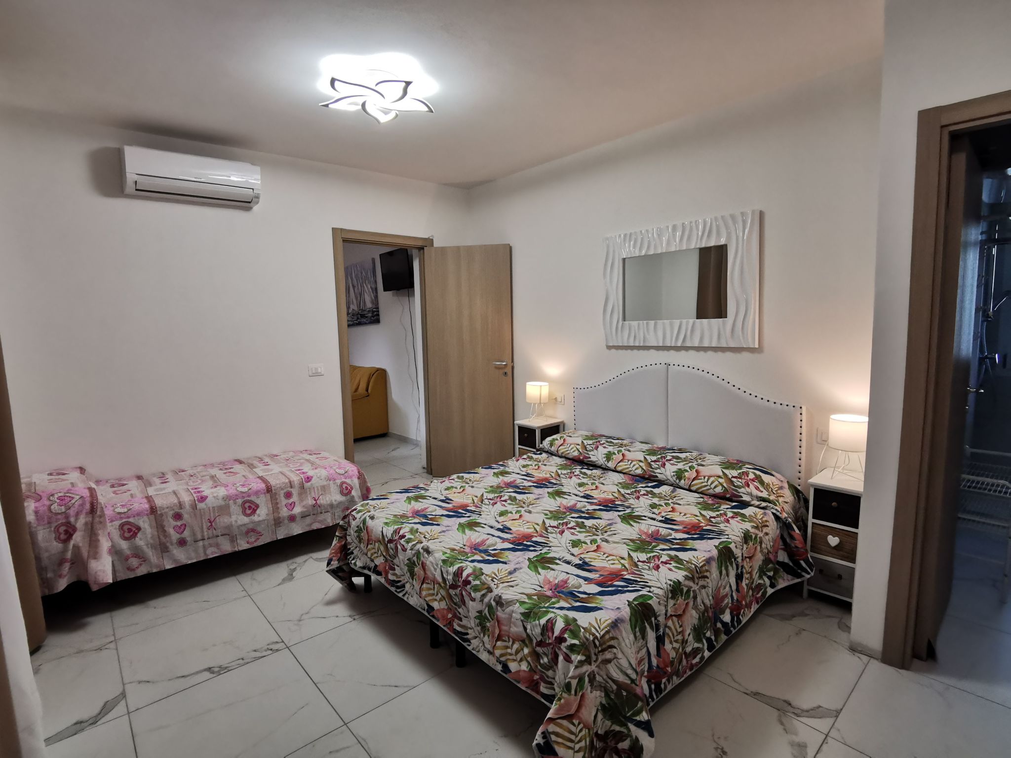 Saturno 100 bilocale-Drinnen