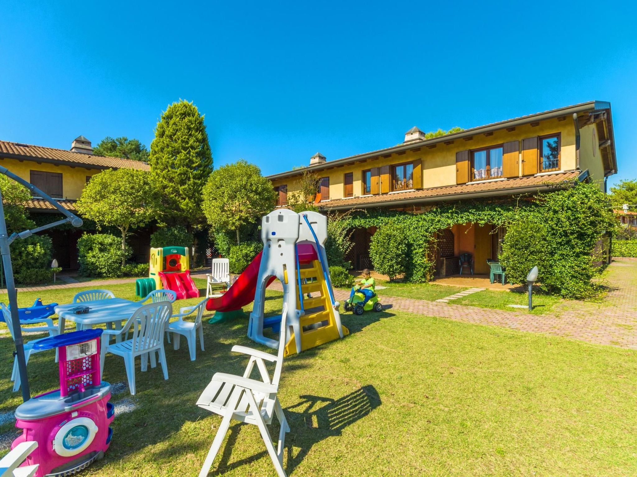 Villa für 6 Personen ca. 50qm Stella Marina 12 A-Drinnen