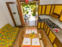 Villa für 6 Personen ca. 50 qm Stella Marina 8A