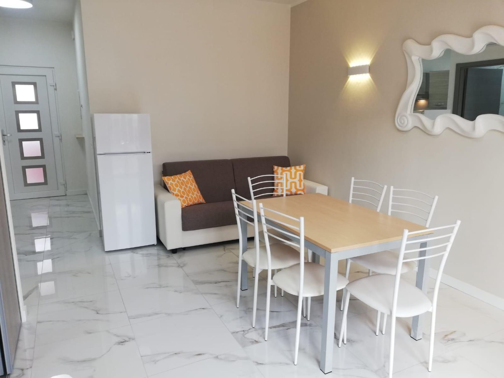 Ein-Zimmer-Wohnung Saturn 204-Drinnen