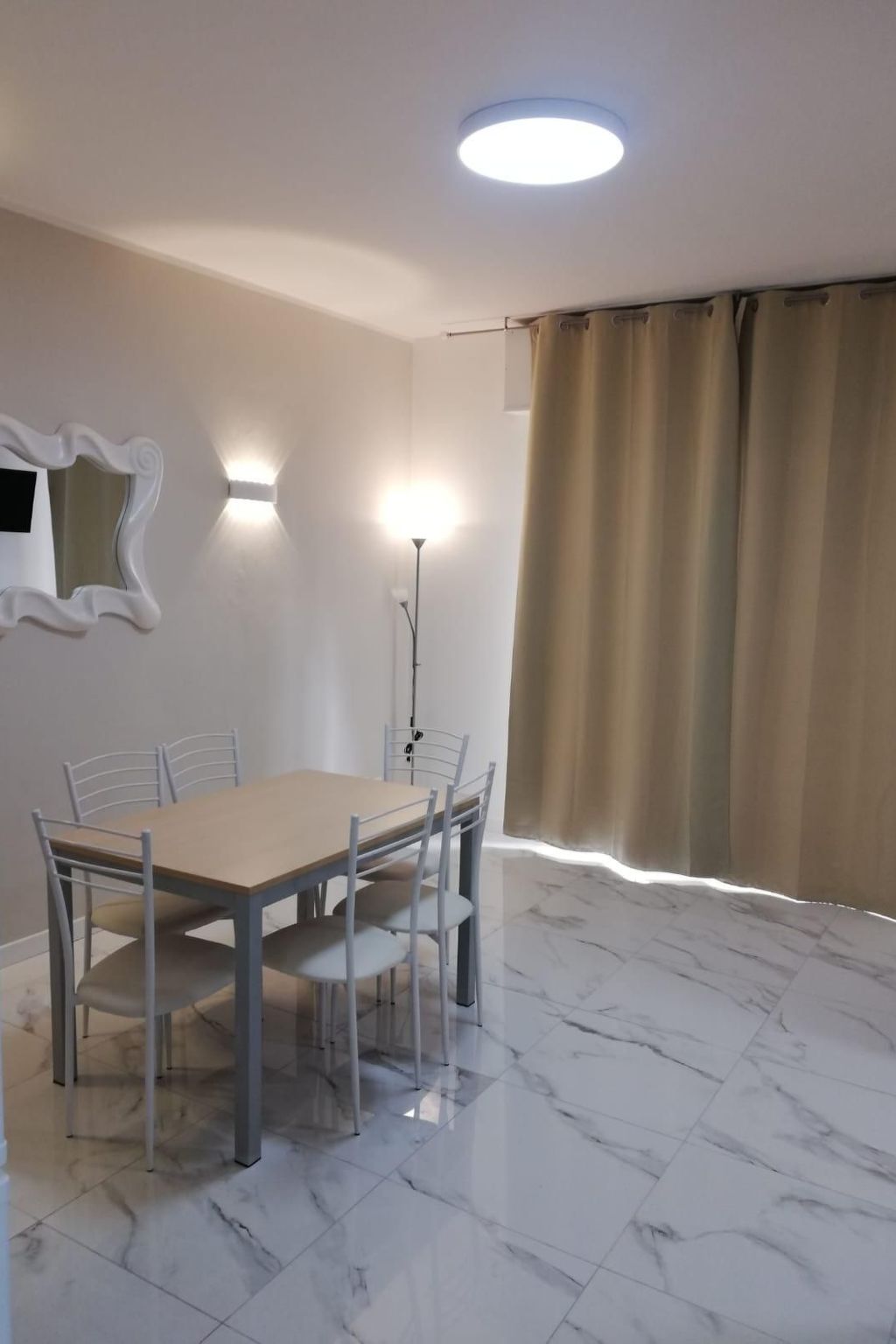 Ein-Zimmer-Wohnung Saturn 204-Drinnen