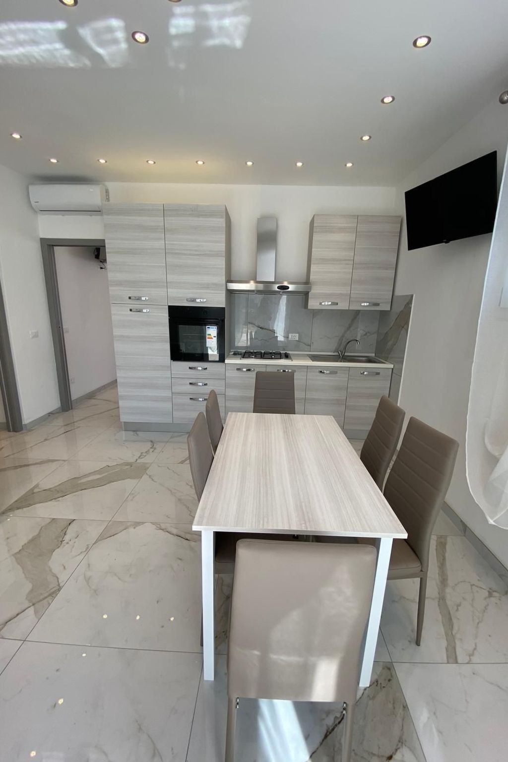Für 8 Personen ca. 60 m&sup2; in Bibione, Venetien (Provinz Venedig) - Image-tags.info