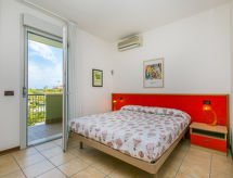 Appartement Robinia/Pinetine in Caorle: comfortabel aan zee met zwembad - thumbnail 4