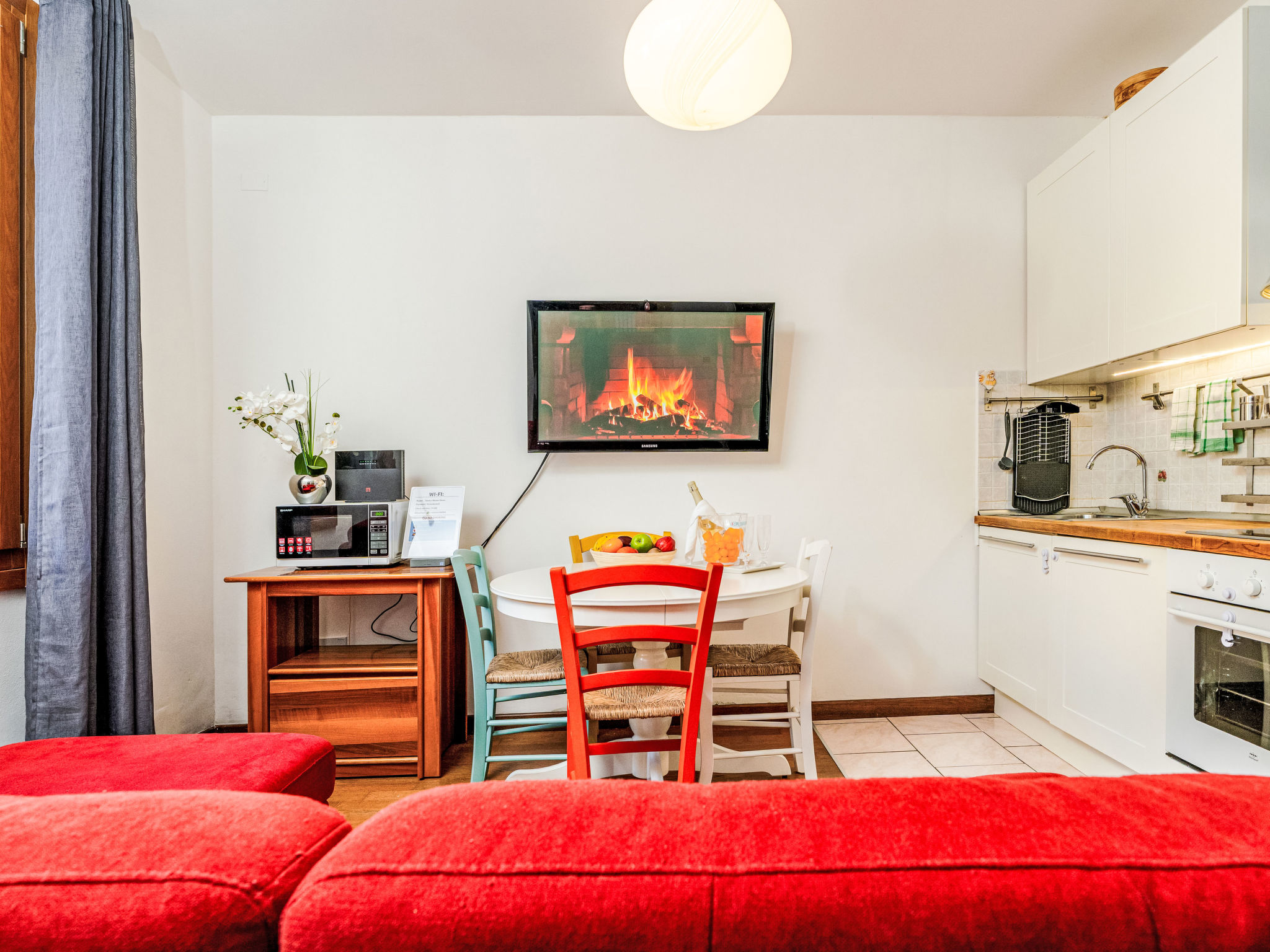 Private Garden Apartment - Binnen