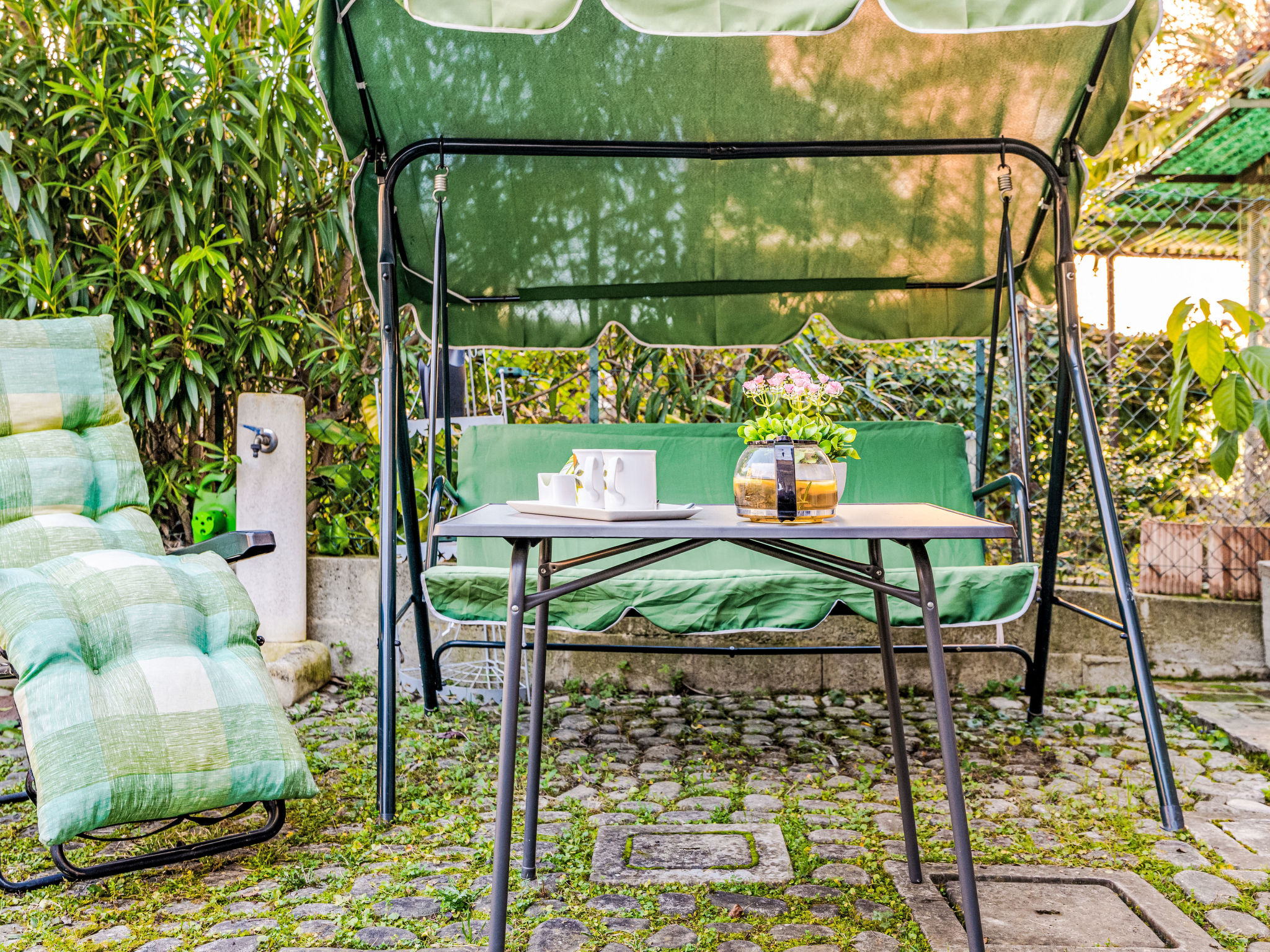 Private Garden Apartment - Buiten