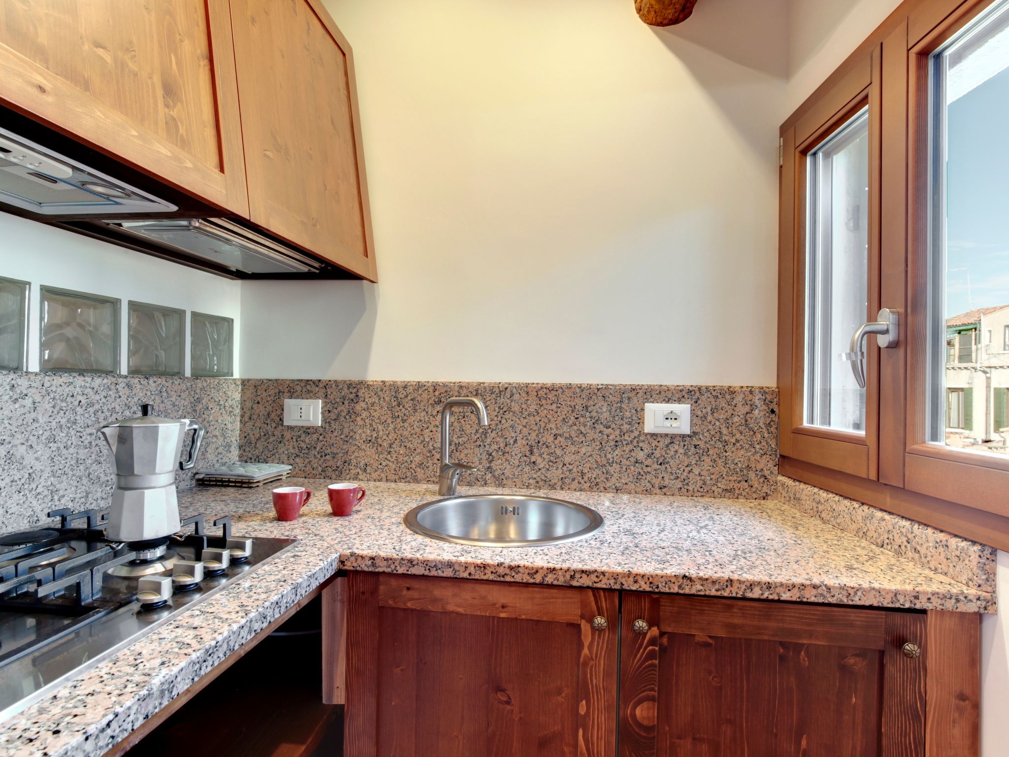 The Countess apartment-Drinnen