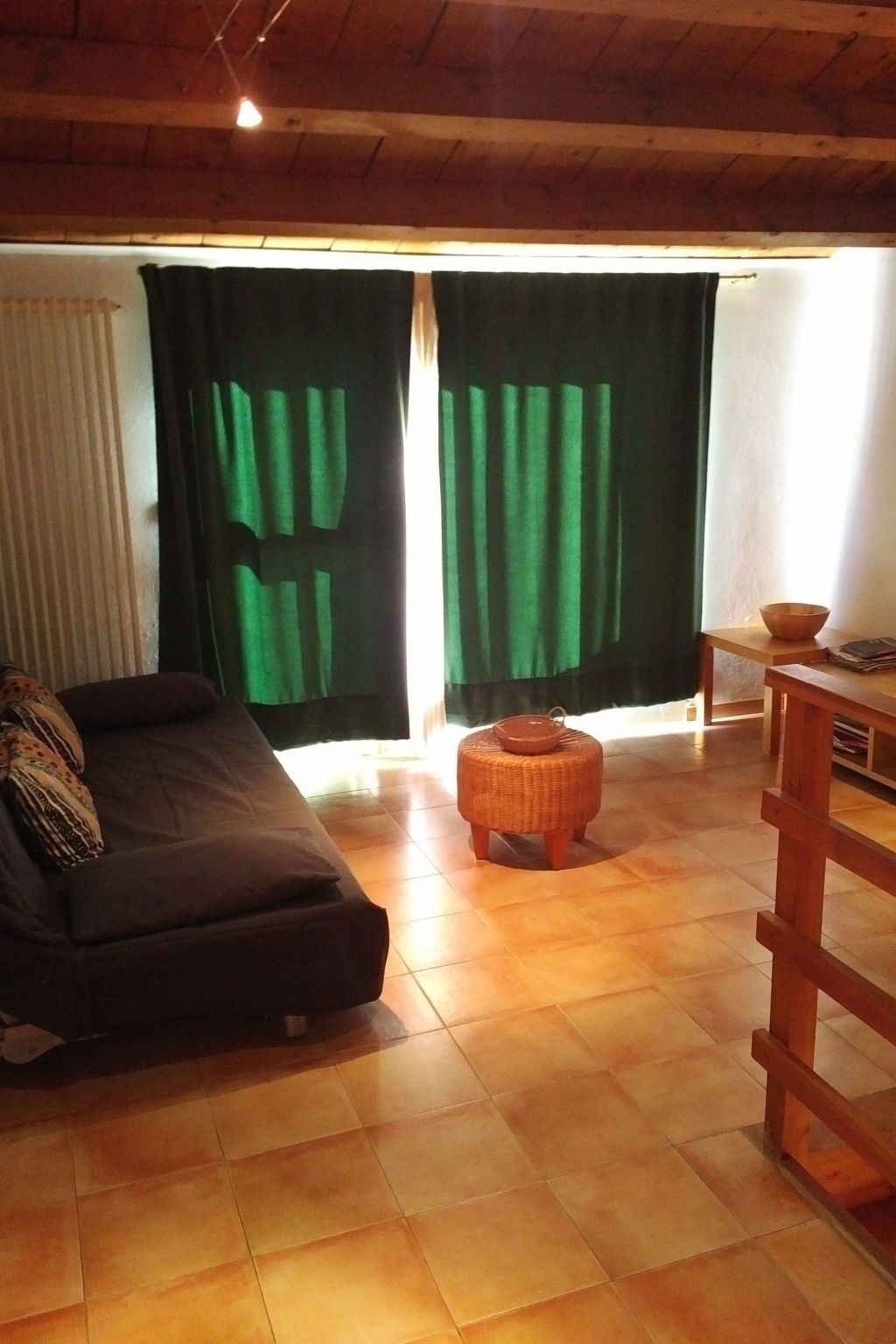 Zweijährige Terrassenwohnung-Drinnen