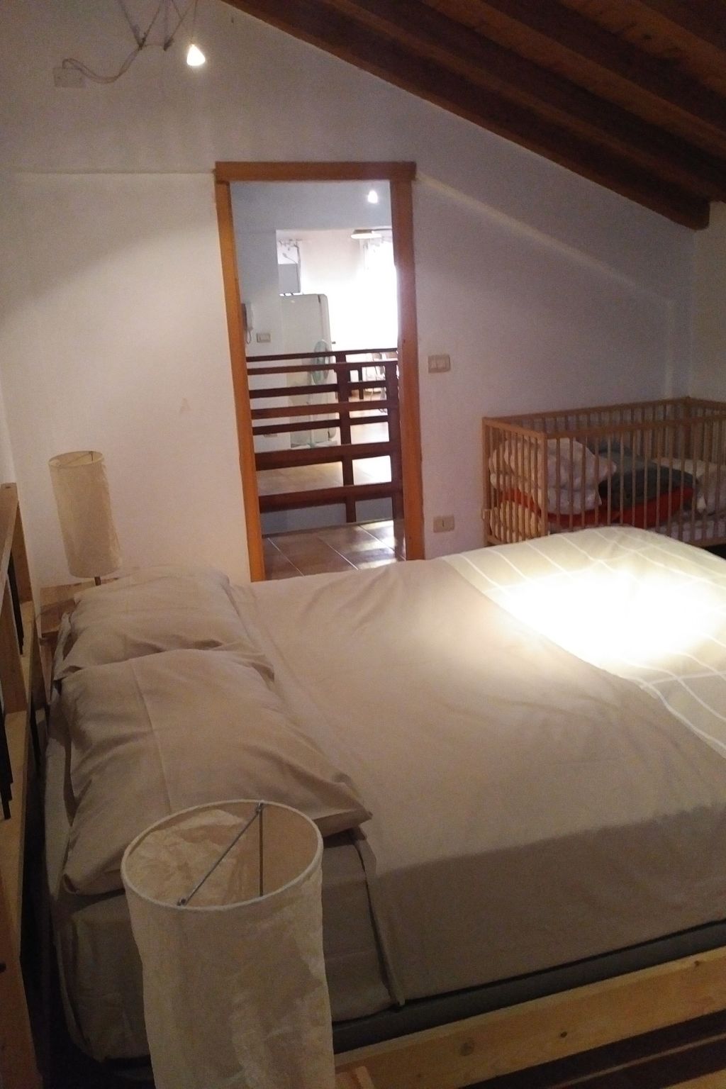 Zweijährige Terrassenwohnung-Drinnen