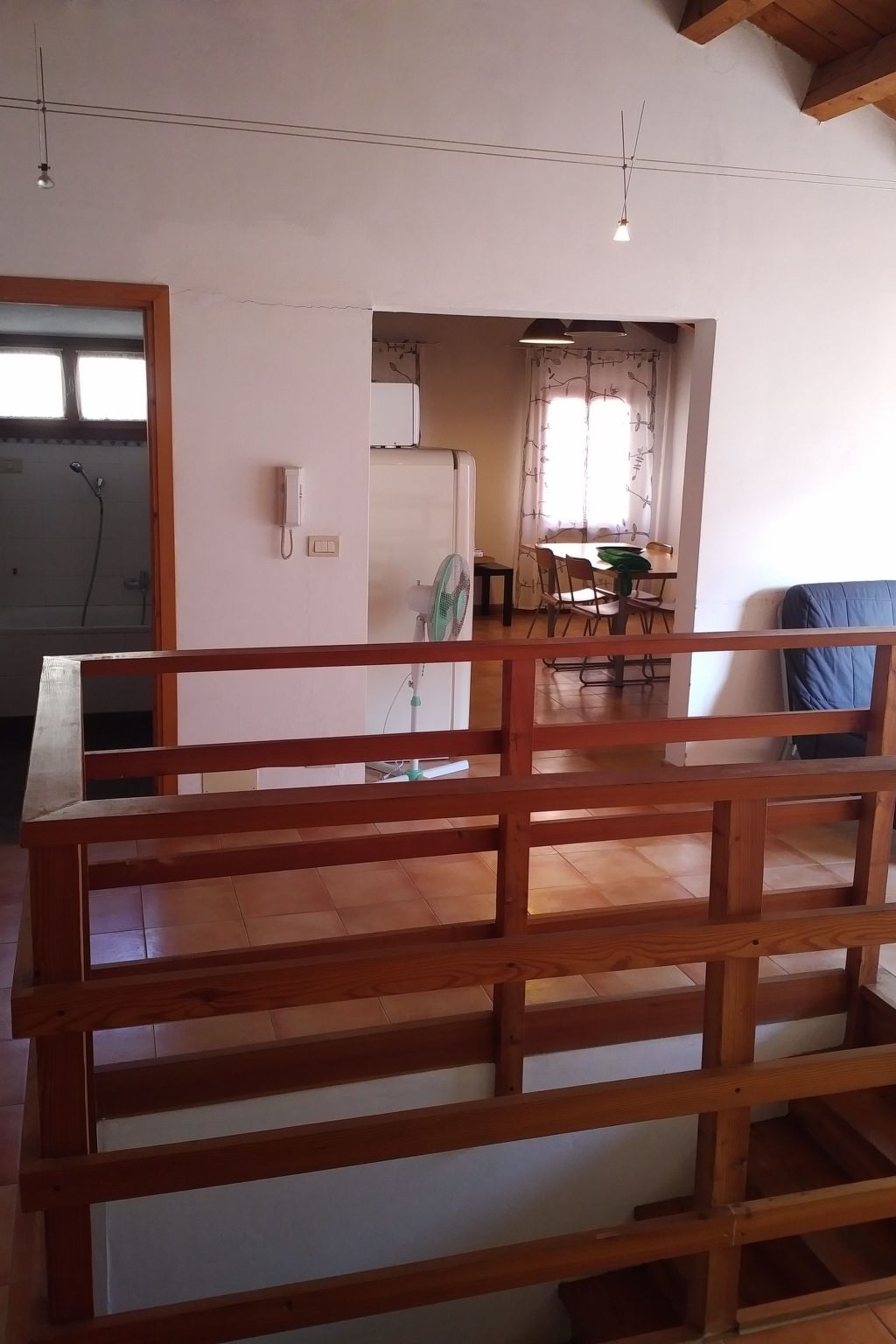 Zweijährige Terrassenwohnung-Drinnen