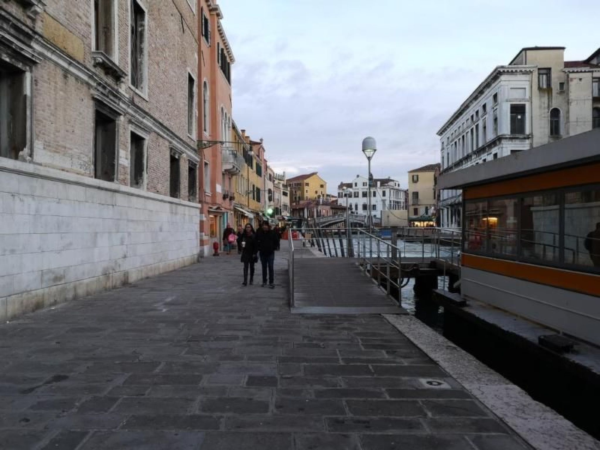 "La Guglia" mit Wi-Fi-Image-tags.info