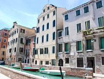 Ruim historisch appartement Casa San Vio in het hart van Venetië - thumbnail 1