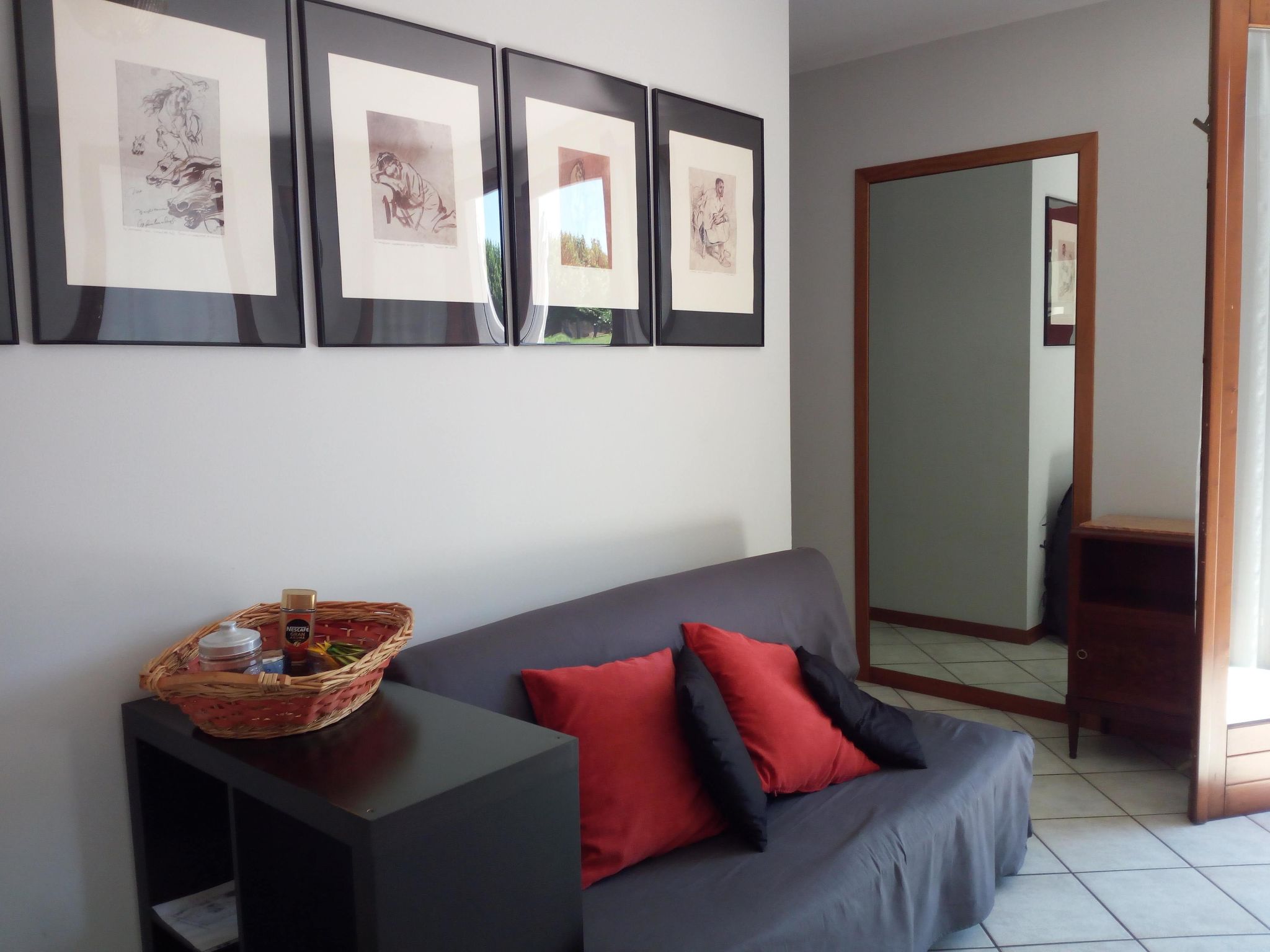 Wohnung mit Privatparkplatz-Binnen