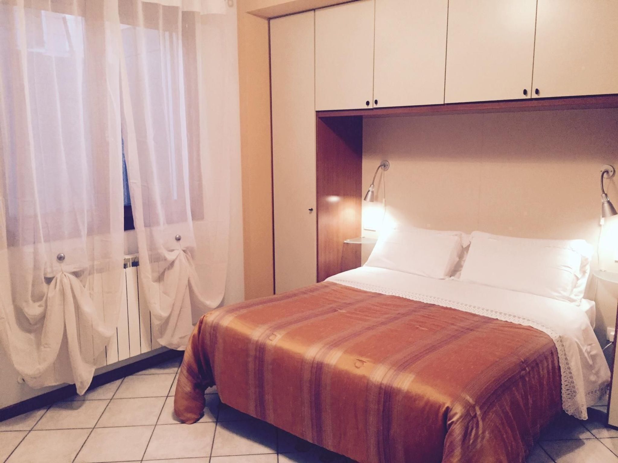 Wohnung mit Privatparkplatz-Binnen