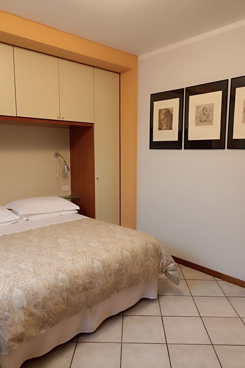 Wohnung mit Privatparkplatz-Binnen