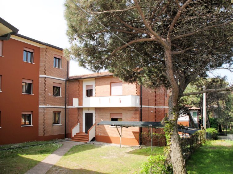 Search and Stay destination Rosolina Mare, Veneto - Italy from AU$ 103. Casa Jolanda