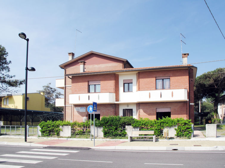 Search and Stay destination Rosolina Mare, Veneto - Italy from AU$ 103. Casa Jolanda