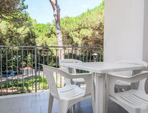 Adriana Salici: Zonovergoten Appartement voor 7 bij het Strand van Rosolina Mare - thumbnail 1