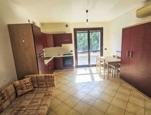 Knus appartement voor 2 bij zee in Rosolina Mare, 400m van strand - thumbnail 1